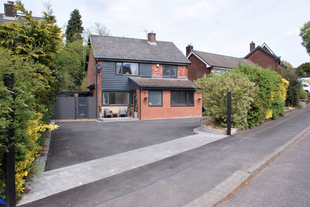 Property photo 1 of 37