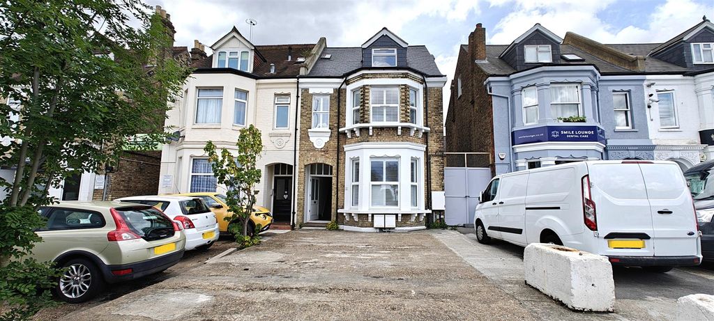 Property photo 1 of 37