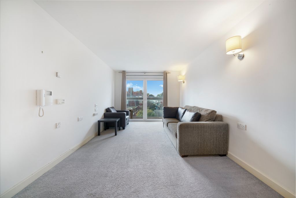 Property photo 2 of 15