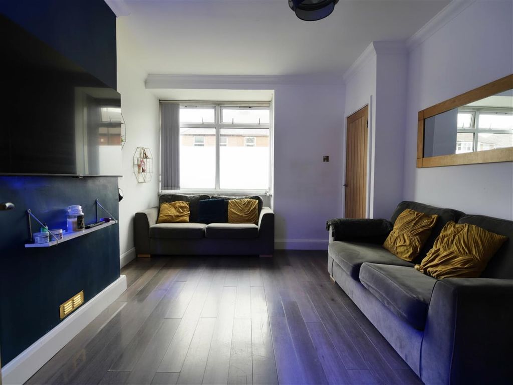 Property photo 2 of 16 l3.Png