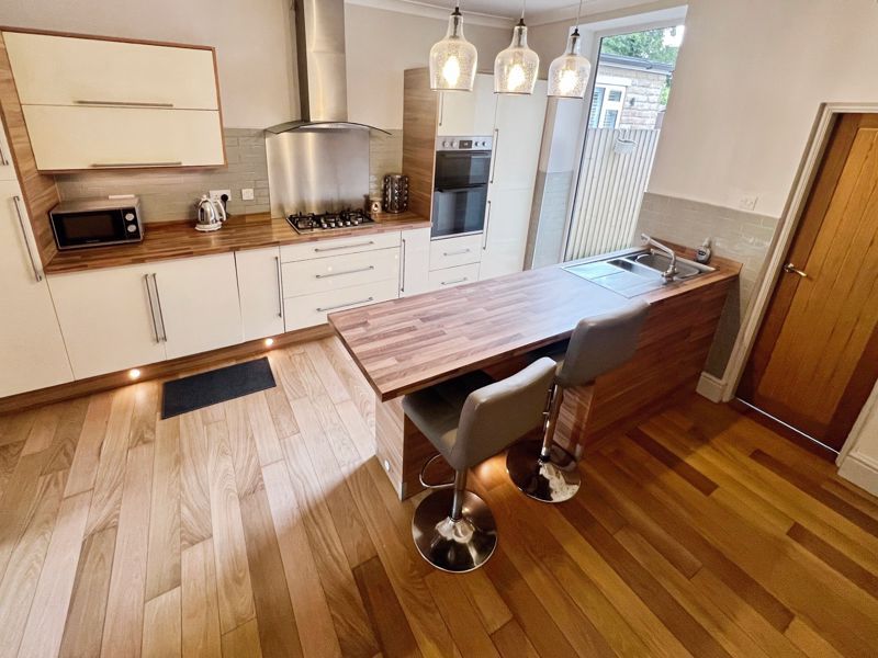 Property photo 3 of 29 Kitchen