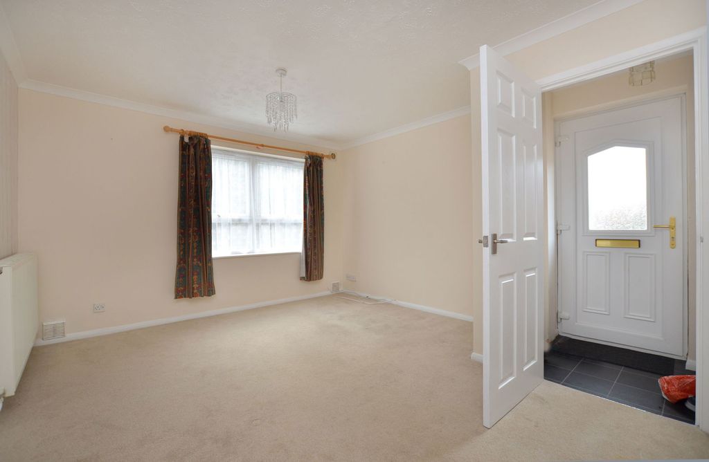 Property photo 2 of 12