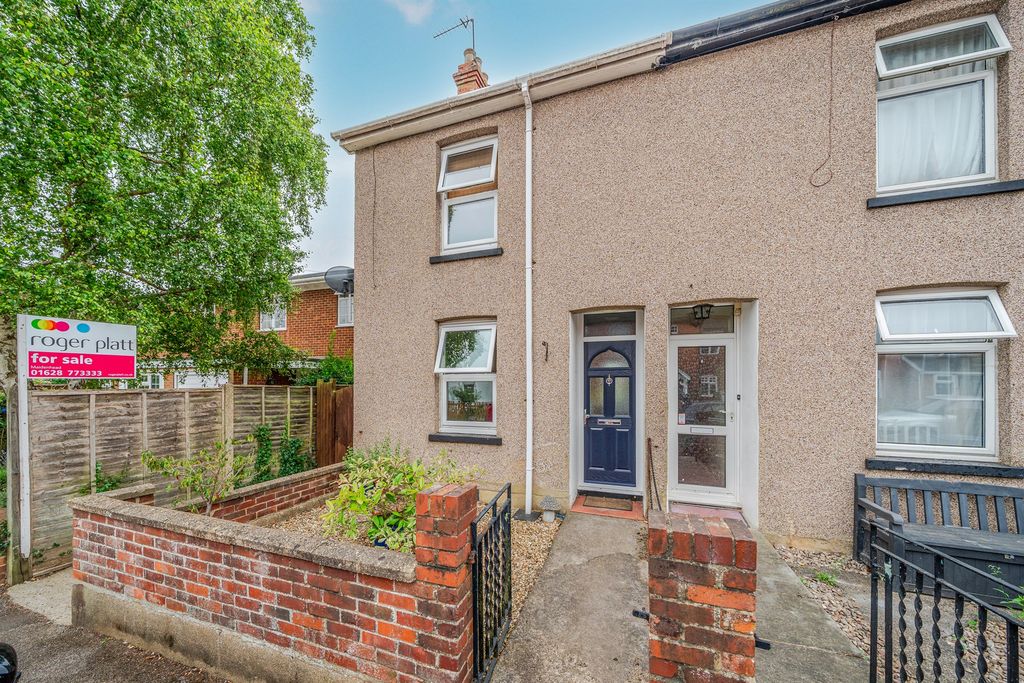 Property photo 1 of 12