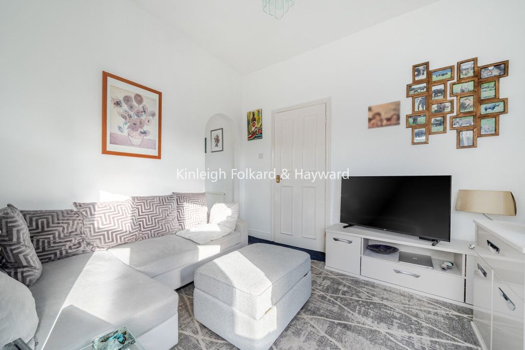 Property photo 3 of 17 Picture No. 12