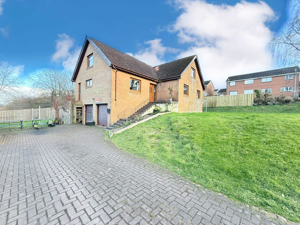 Property photo 1 of 42