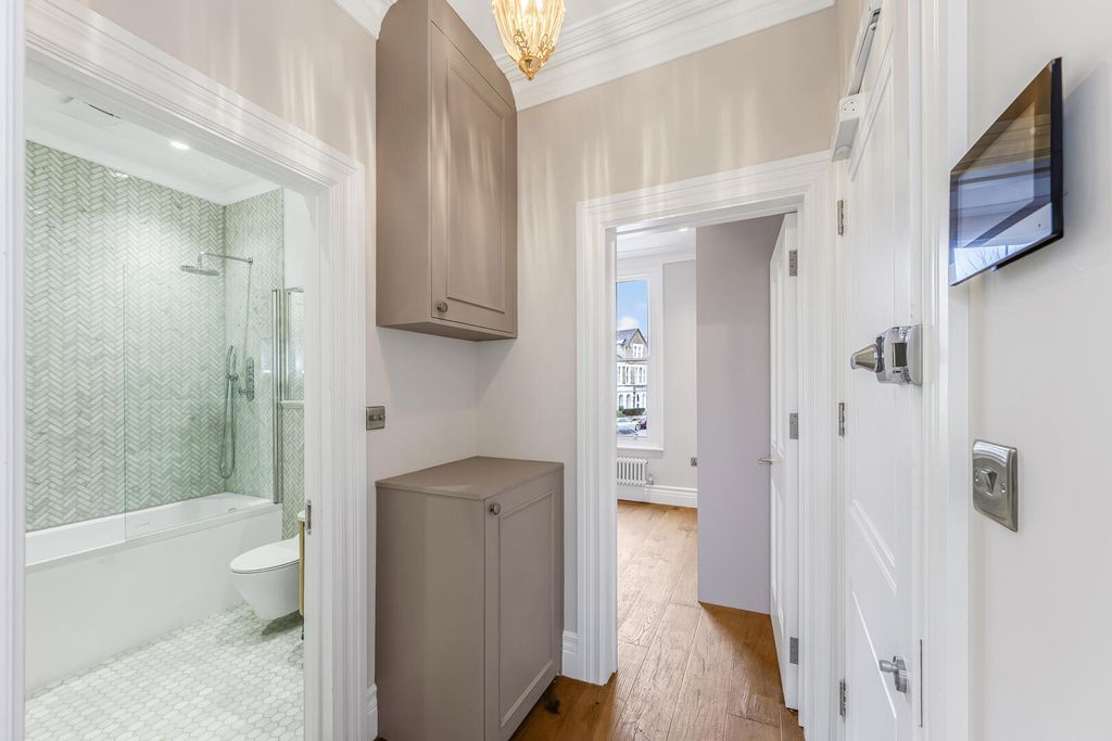 Property photo 3 of 20 Hallway