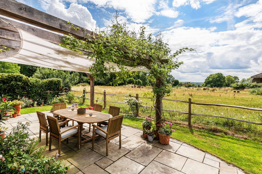 Property photo 2 of 37 54