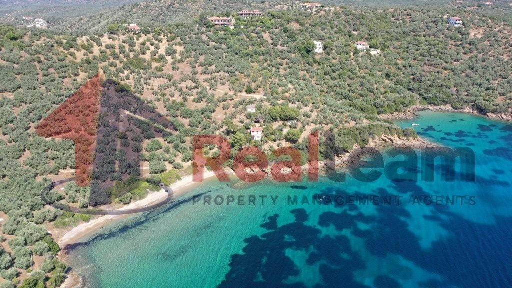 Property photo 2 of 25