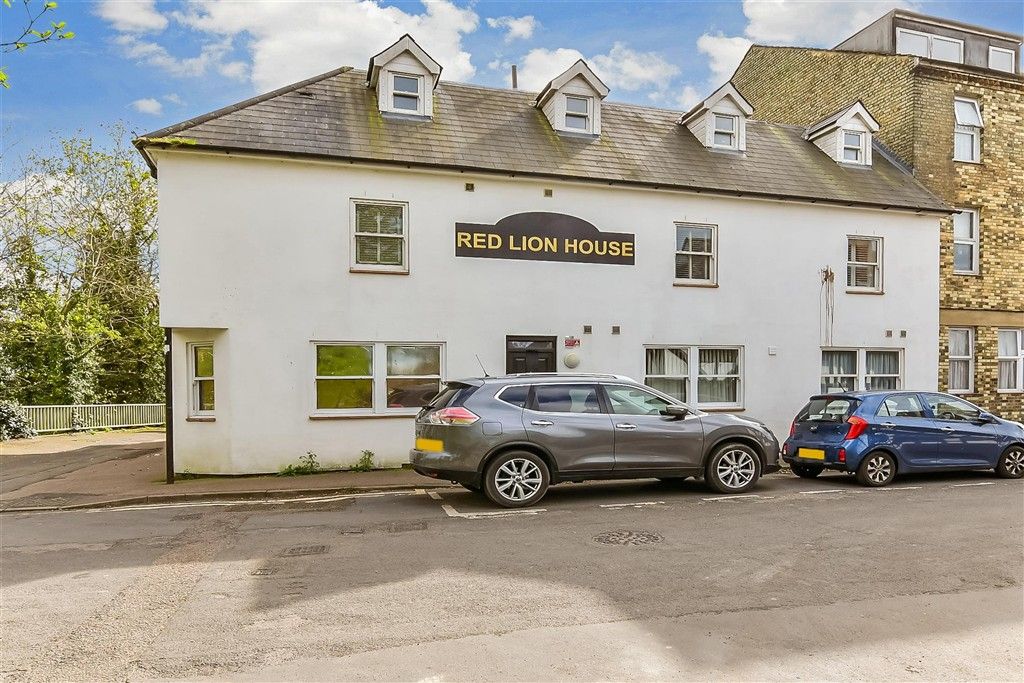 Property photo 3 of 7 Front