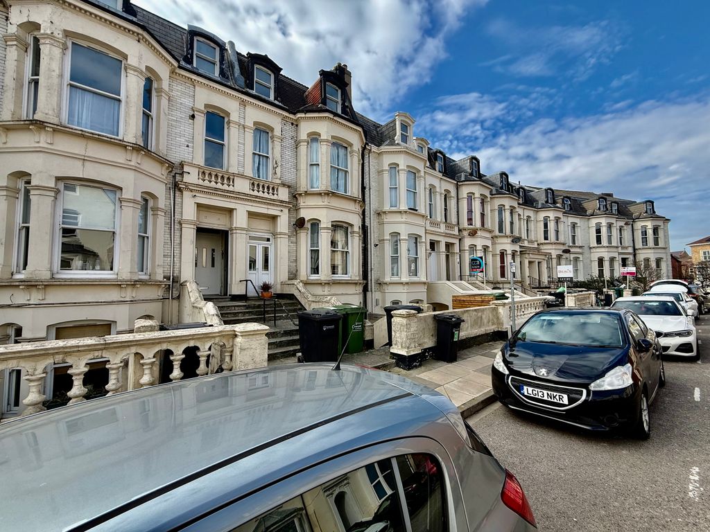 Property photo 1 of 6 Image