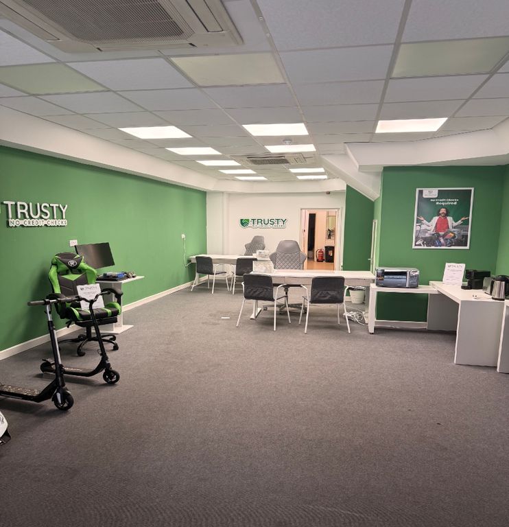Property photo 2 of 3