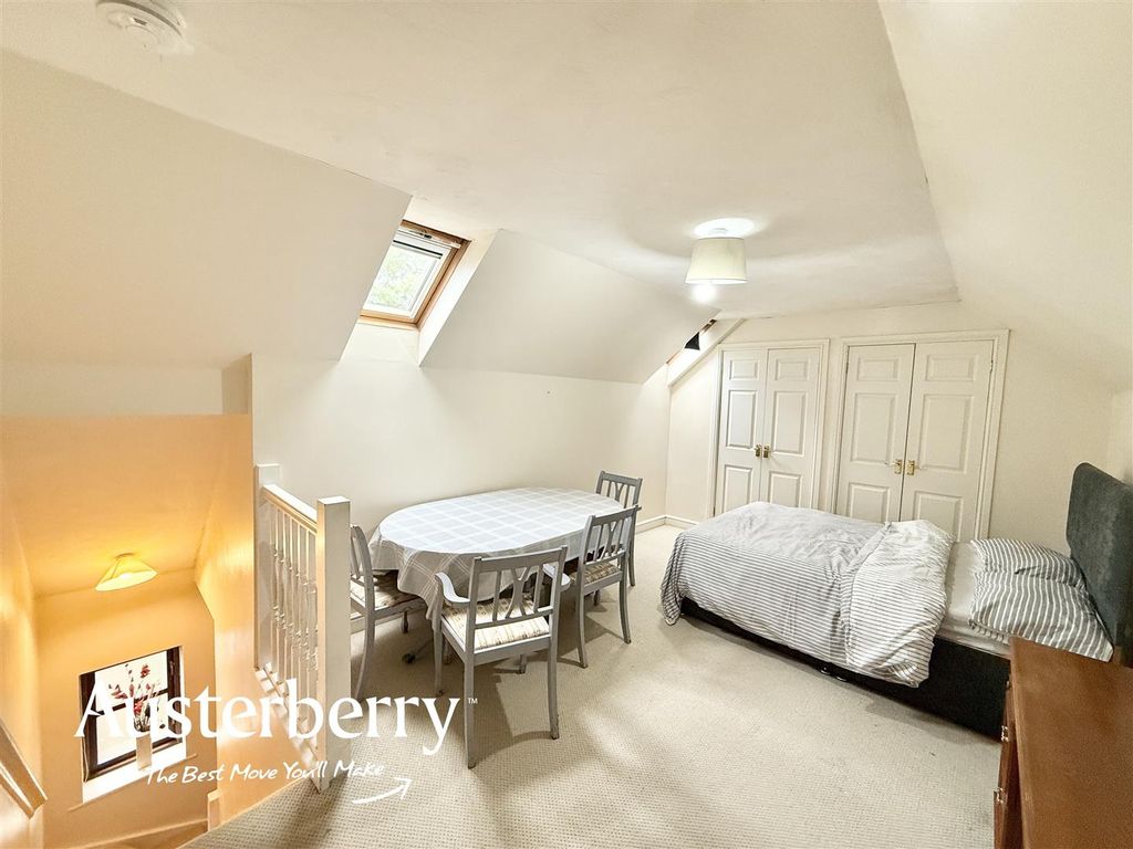 Property photo 3 of 8 Img_0210.Jpg