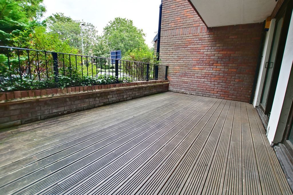 Property photo 3 of 15 2645483
