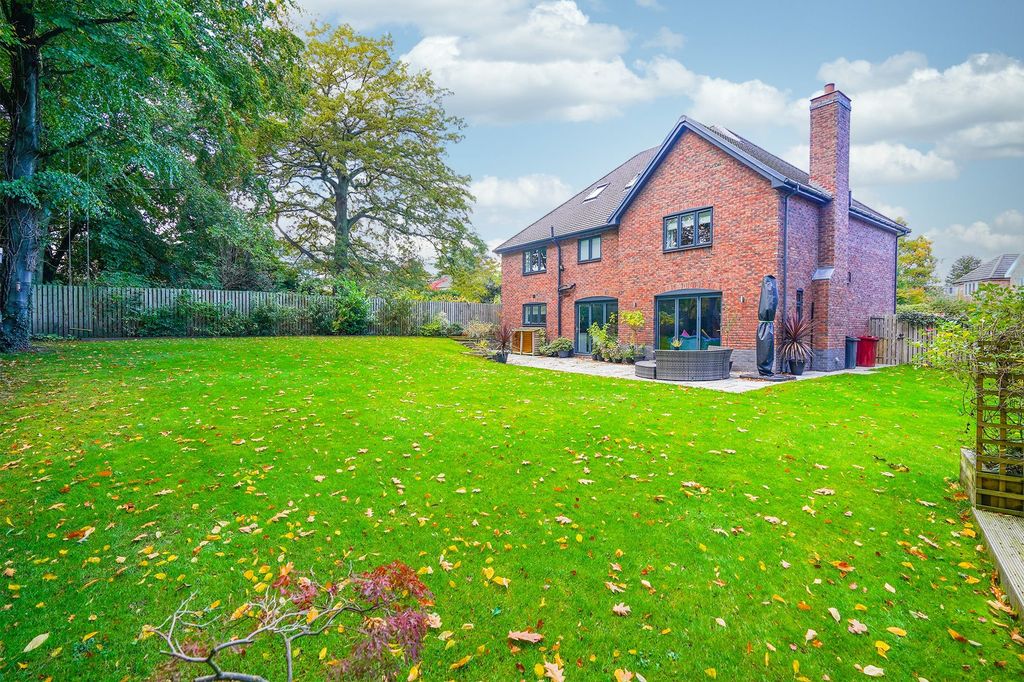 Property photo 1 of 40