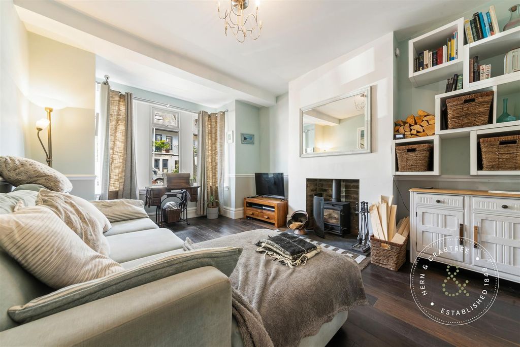 Property photo 3 of 45 Kingsland-Road-20.Jpg