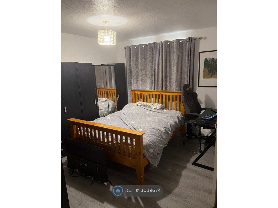 Property photo 2 of 3