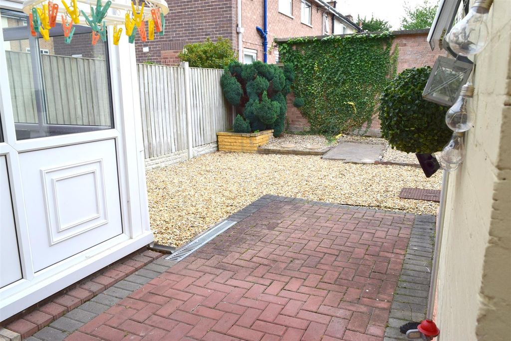 Additional image 9 of 2 bed terraced house to rentWestern Avenue, Chester CH1