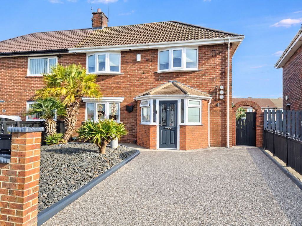 Property photo 1 of 27
