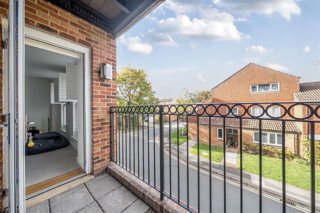 Property photo 2 of 22 1360745-9-68E532c18B410.Jpg