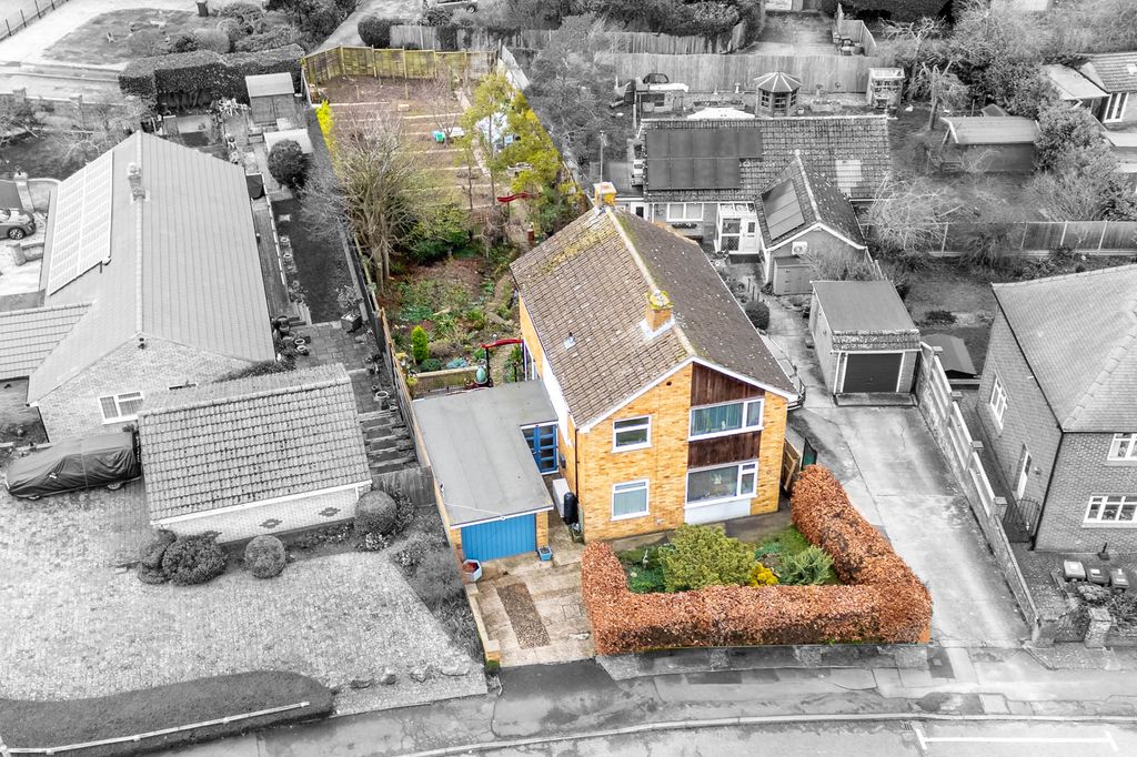 Property photo 1 of 18 Front