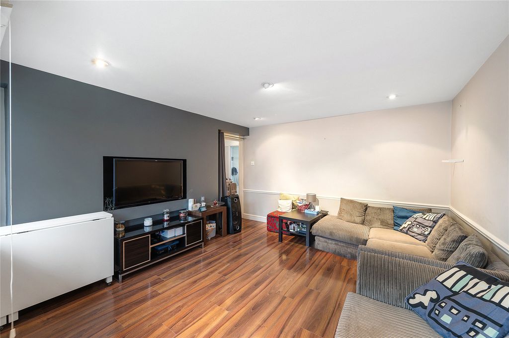 Property photo 2 of 8 Picture No. 07