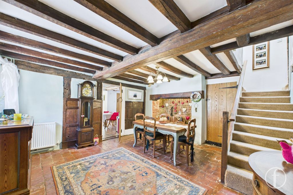 Property photo 3 of 27