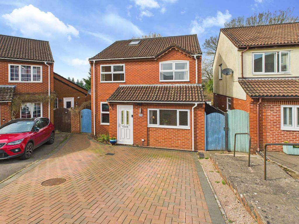 Property photo 1 of 18