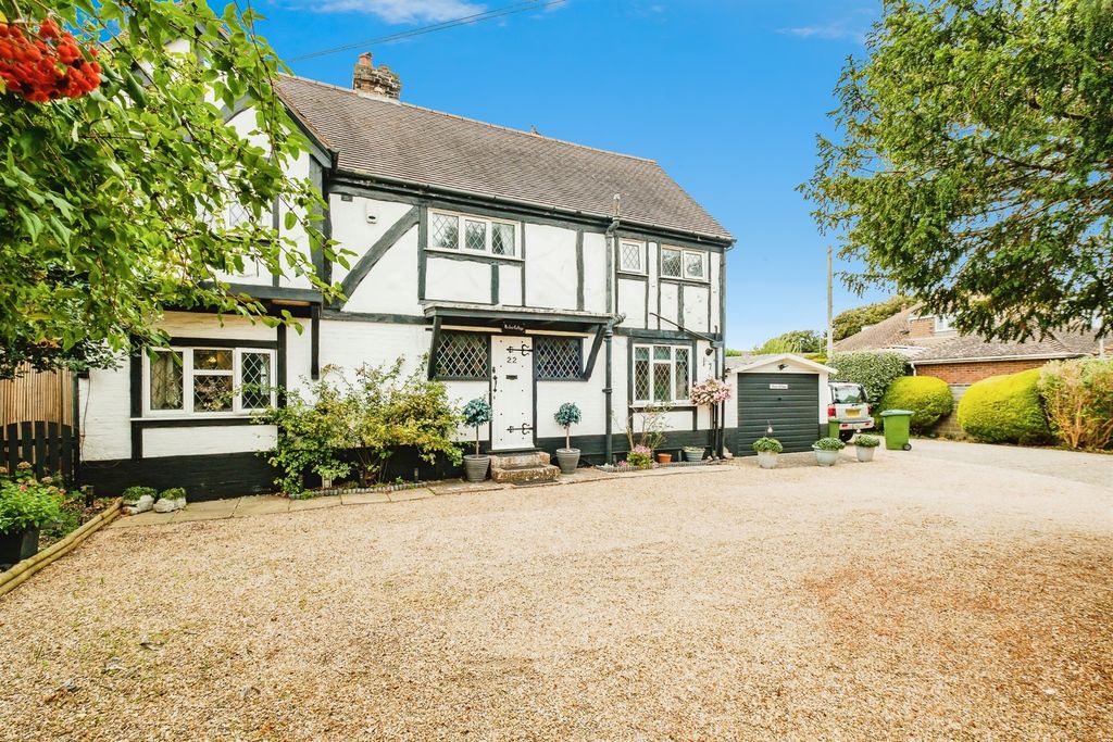 Property photo 1 of 17