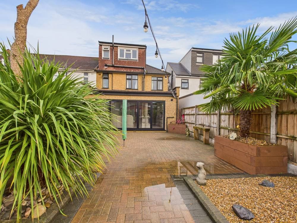 Property photo 3 of 17 Picture No. 24