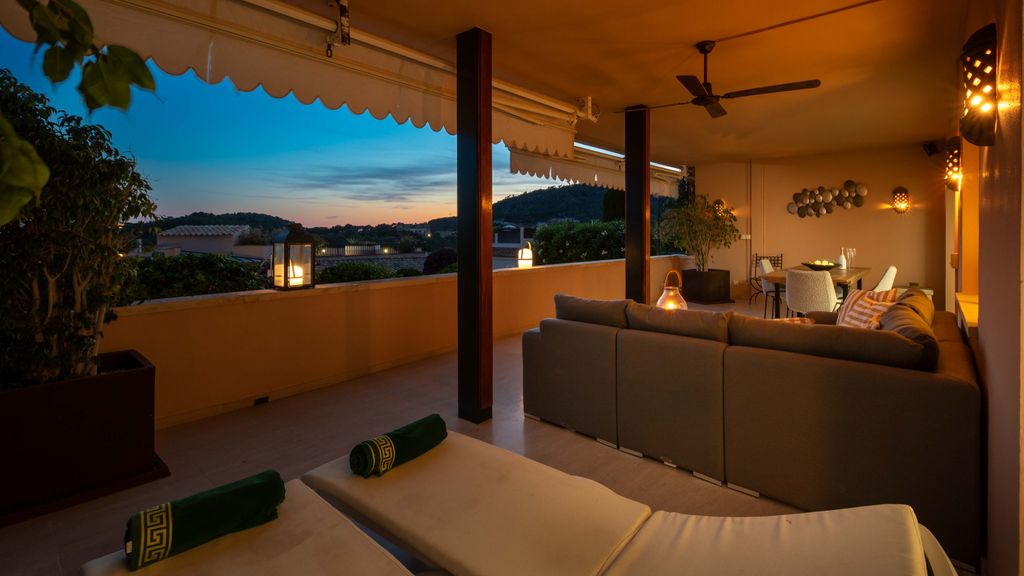 Property photo 3 of 32 001.Jpg