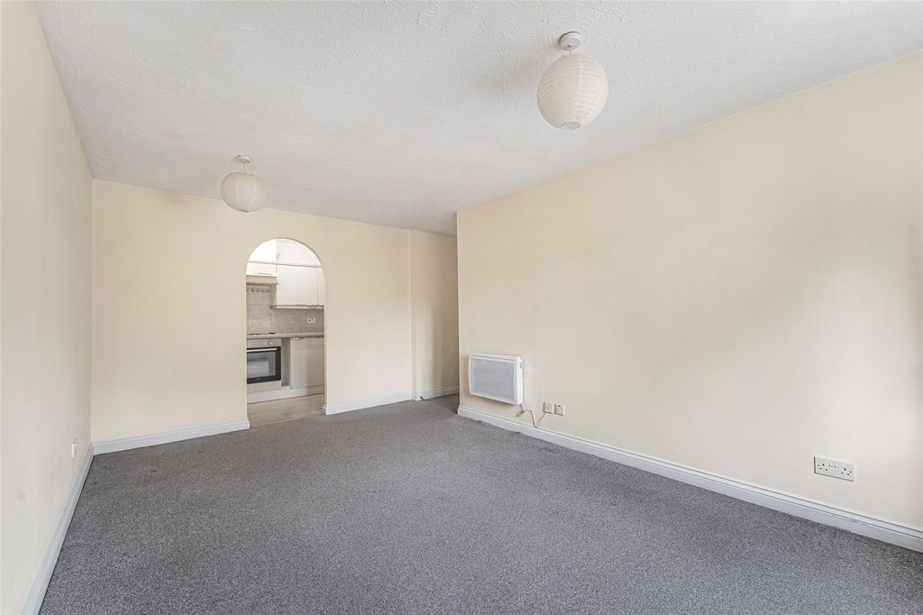 Property photo 2 of 12 Picture No. 06