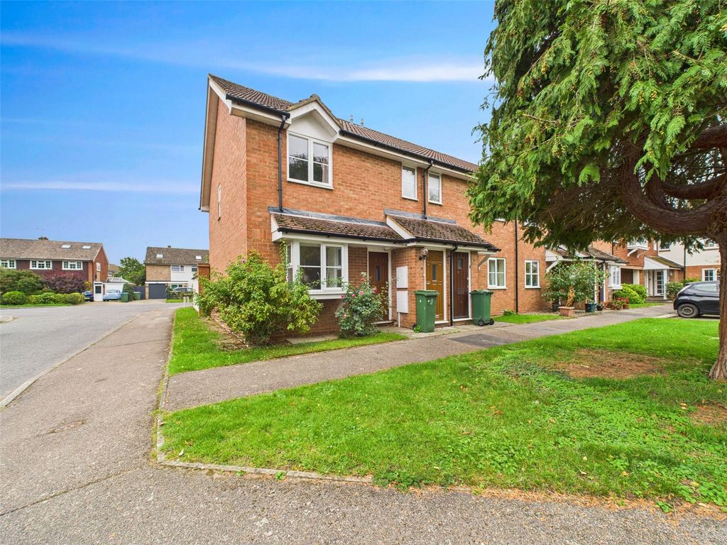 Property photo 2 of 8 Front