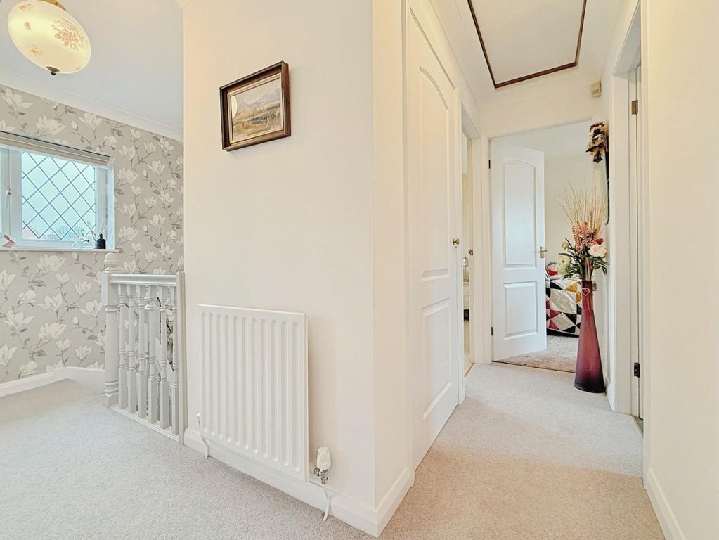 Additional image 11 of 4 bed detached house for saleRobin Chase, Pudsey LS28