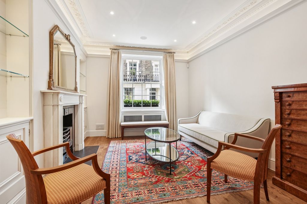 Property photo 3 of 19 Drawing Room