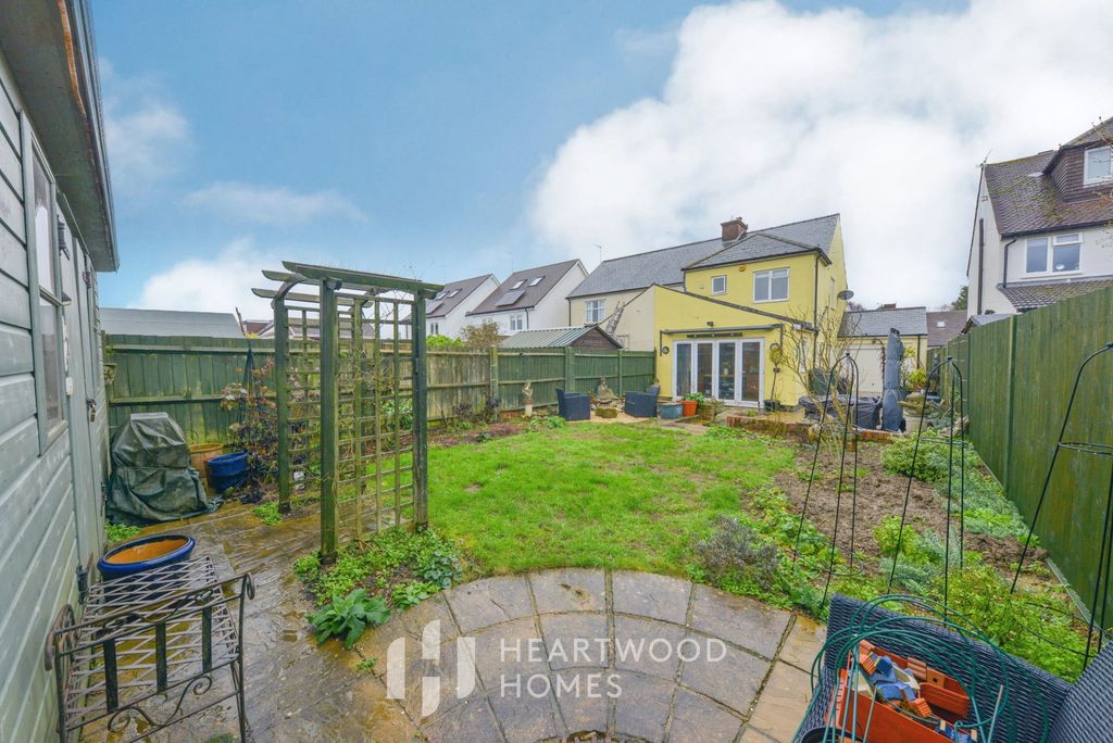 Property photo 2 of 18