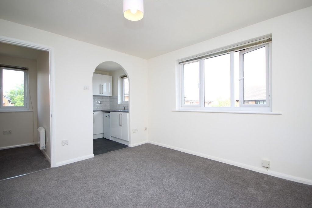 Property photo 2 of 8 Picture No. 01