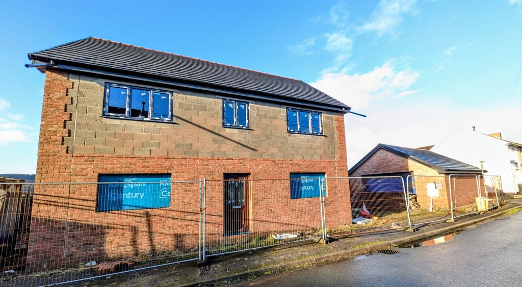 Property photo 1 of 12 Pxl_20251119_094818590~2