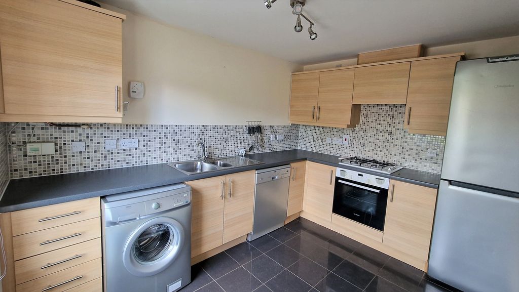 Property photo 2 of 13