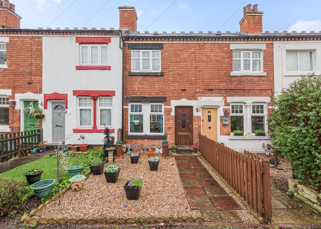 Property photo 1 of 17