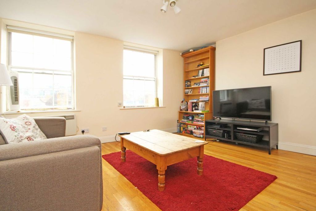 Property photo 2 of 4