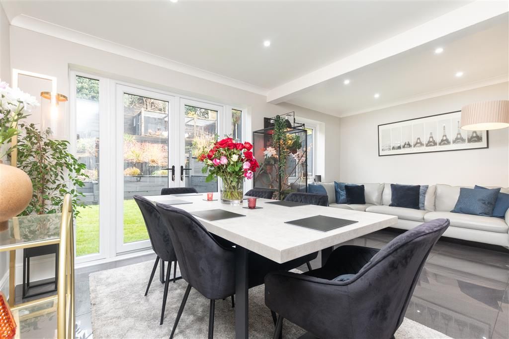 Property photo 3 of 12 Dining Room