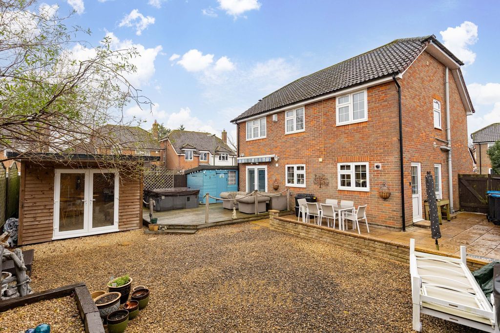 Property photo 2 of 38