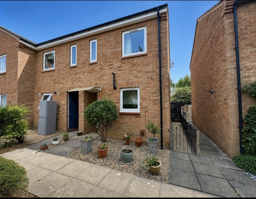 Property photo 1 of 2
