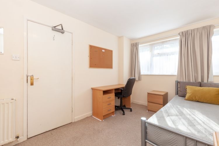 Property photo 2 of 10 235811