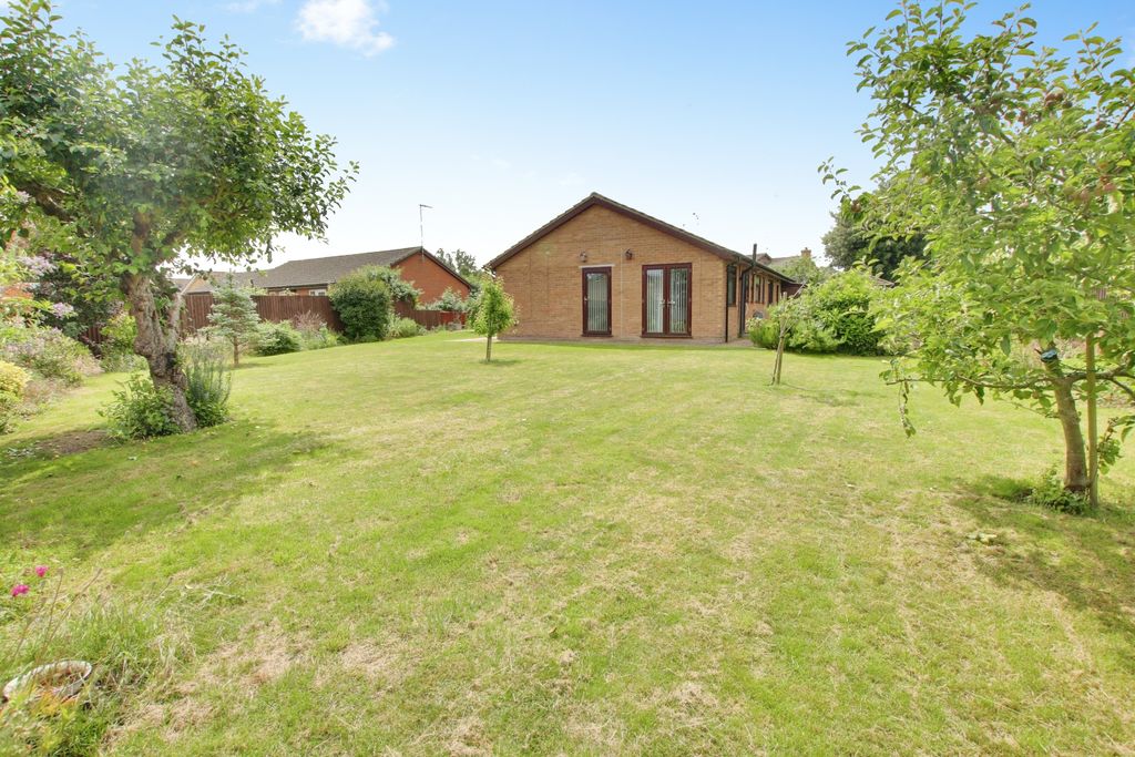 Property photo 2 of 19