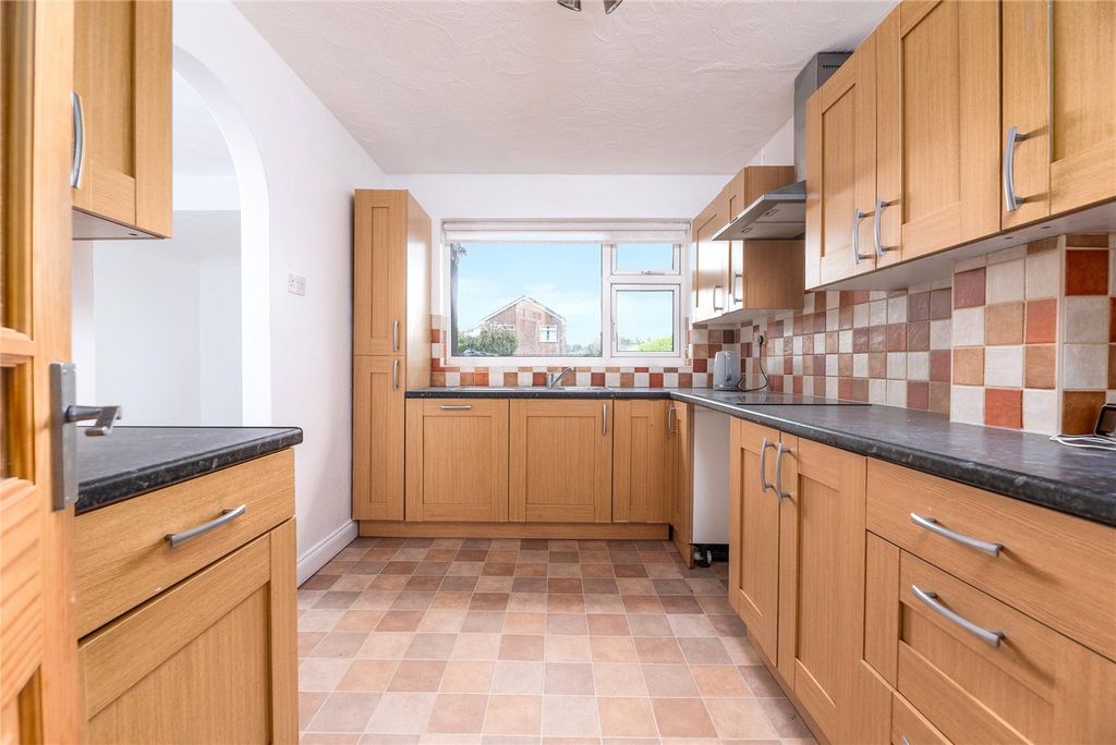 Property photo 2 of 24 Picture No. 63