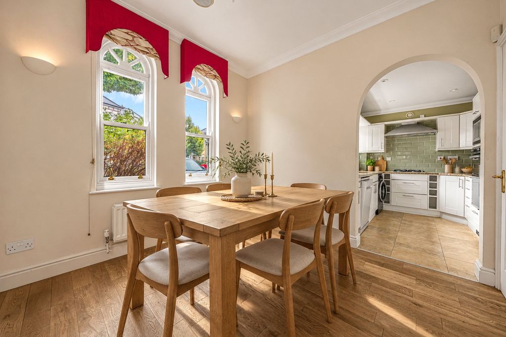 Property photo 3 of 12 24