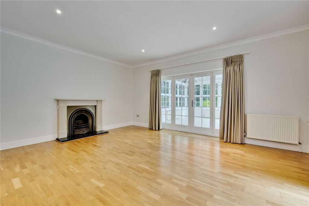 Property photo 3 of 10 Picture No. 24
