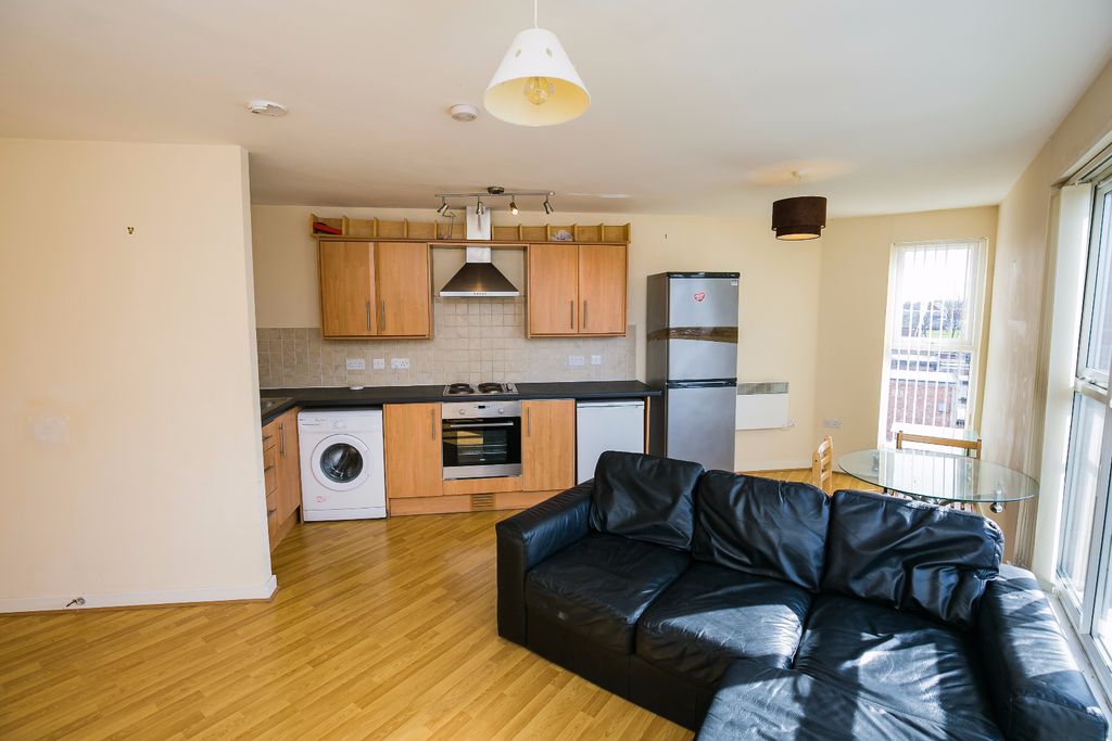 Property photo 3 of 11