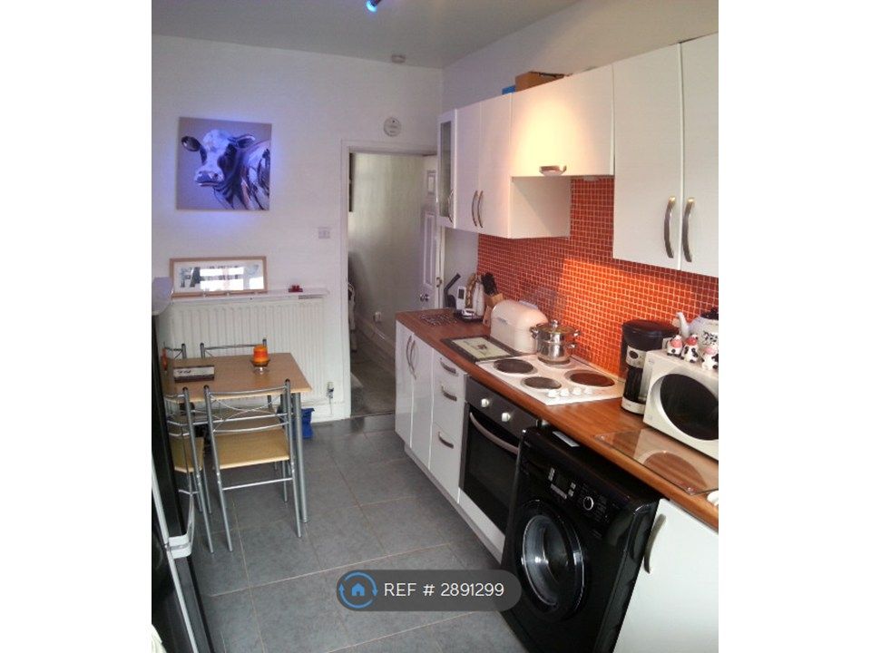 Property photo 3 of 15 Kitchen Diner